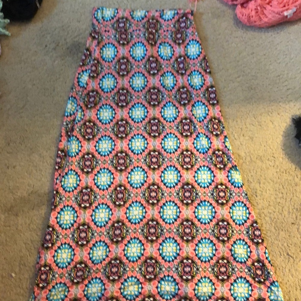 Double slit maxi skirt